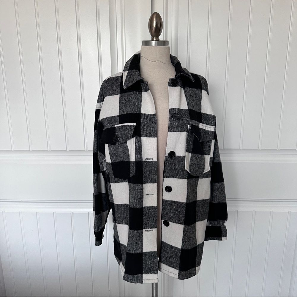 Forever 21 Black and White Buffalo Check Shacket